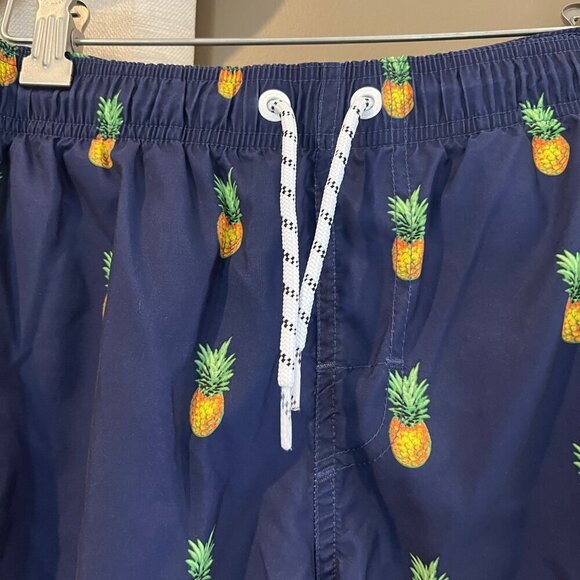 Maamgic Men's Lined Navy Pineapple Swim Trunk, Size Medium - Picture 2 of 9